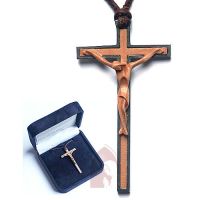 Kette mit Kreuz aus Birnenholz und Stahl