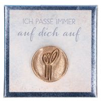 Portemonnaie-Plakette "Ich passe immer auf dich auf" mit Engel und Geschenkmäppchen.
